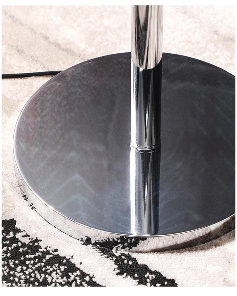 Aluminum Chain Tassel Table Lamp - Yami Lightings