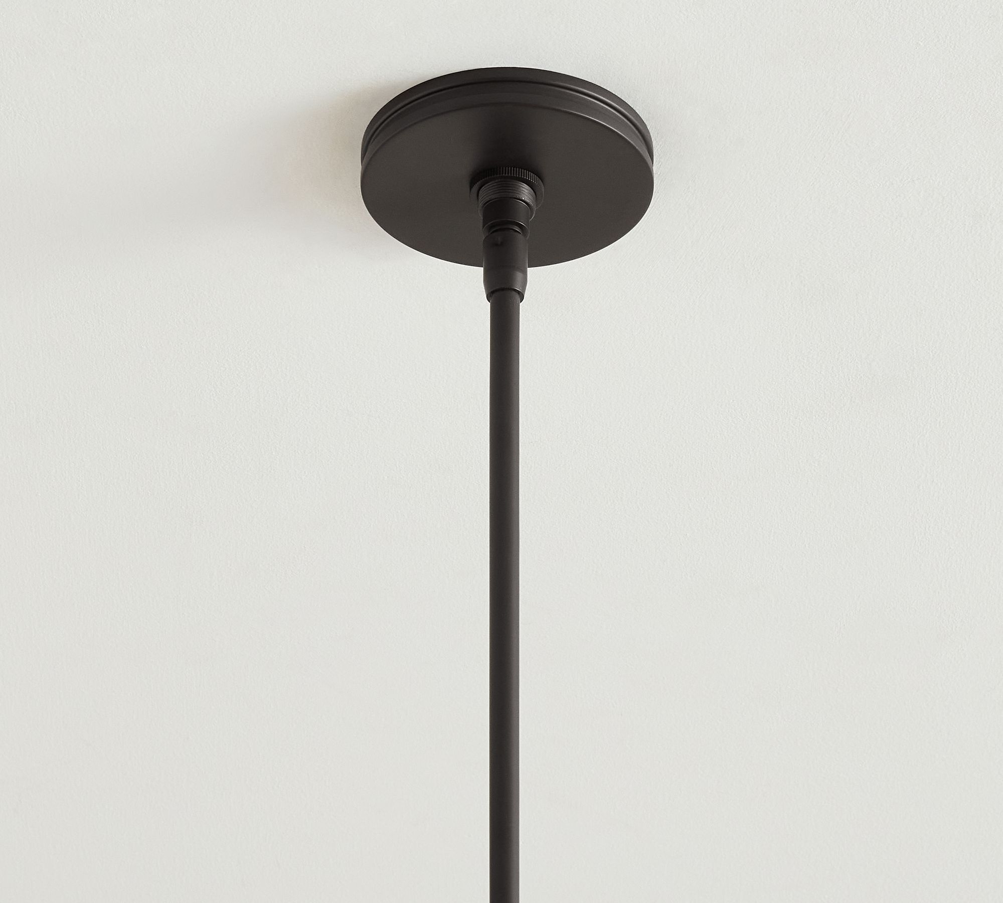 Victoria 8-Light Round Chandelier 44”