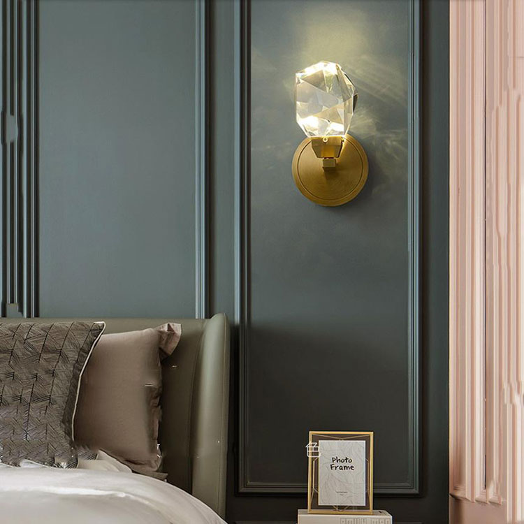 Aurelia Modern Faceted Crystal Brass Wall Sconce - Yami Lightings