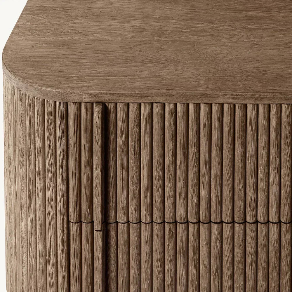 living-room-furniture-housegent-mulho-close-nightstand-setting-01